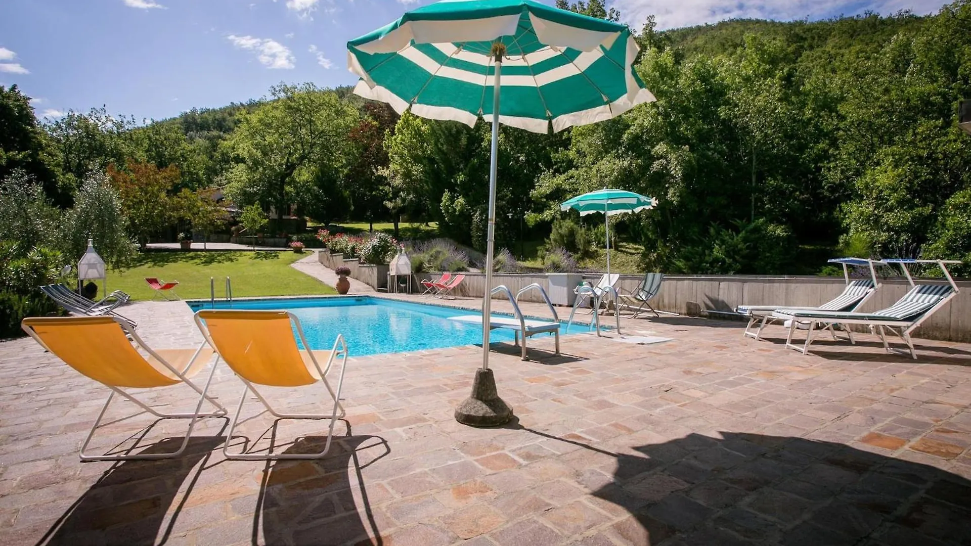 Villa Belvilla By Oyo Giardino Delle Giare Castiglion Fiorentino Italy