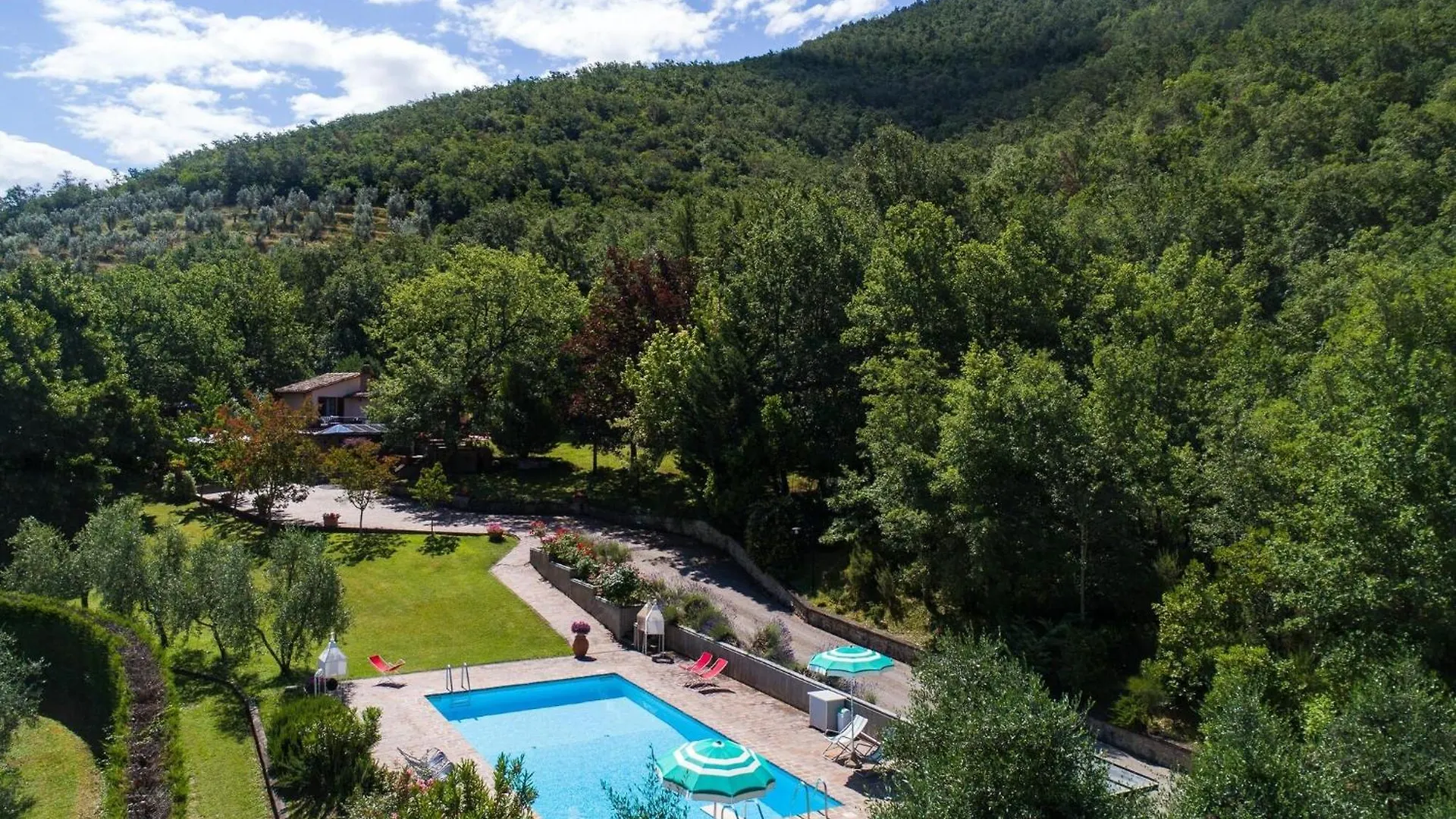 Villa Belvilla By Oyo Giardino Delle Giare Castiglion Fiorentino